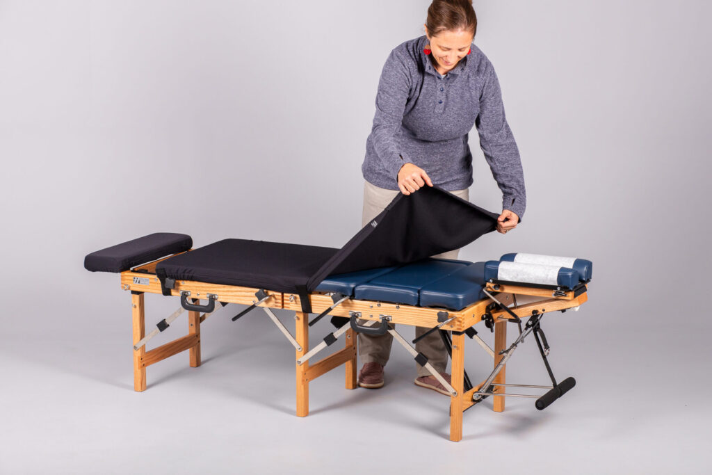 Thuli Slip Cover on Sport Table